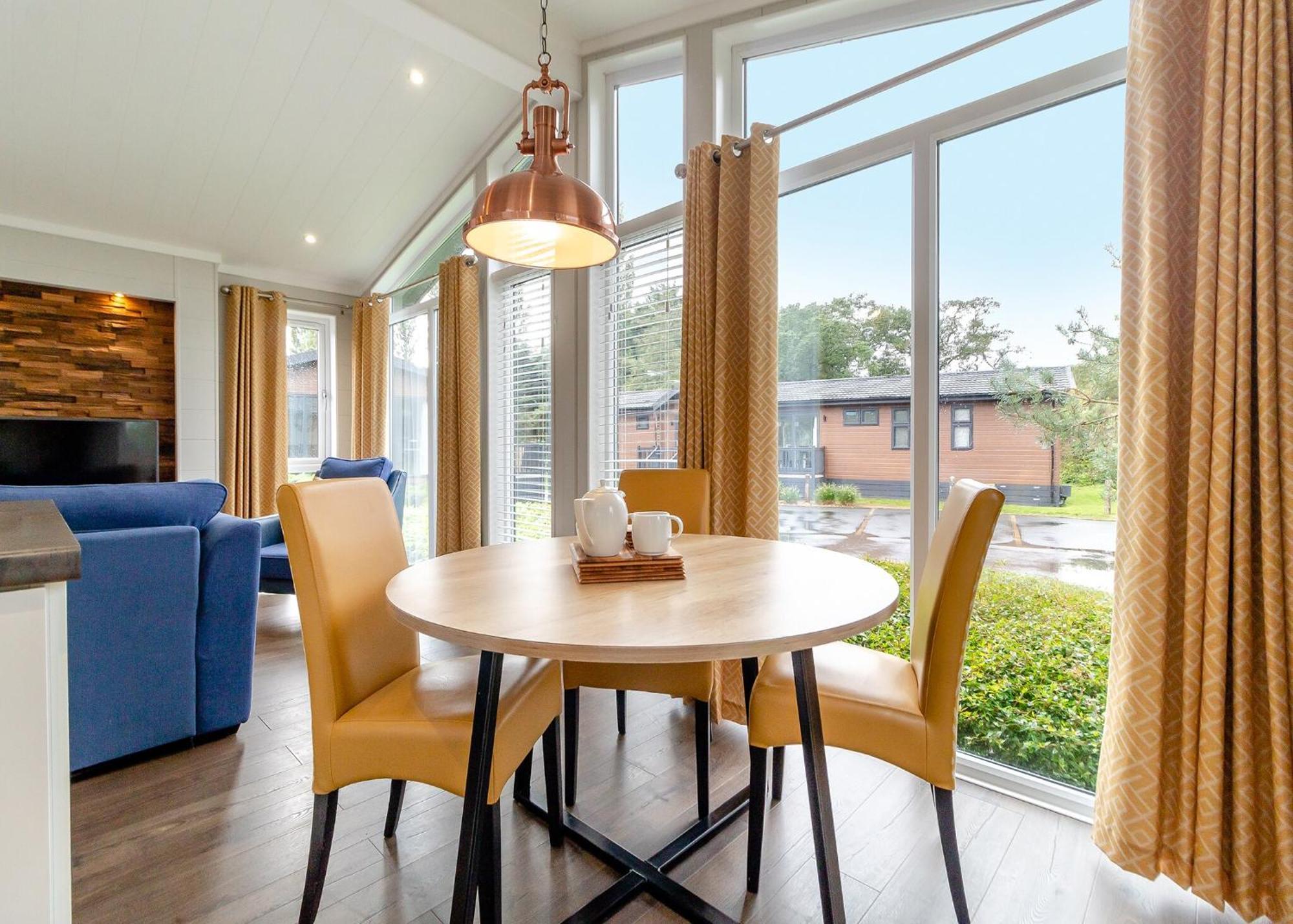 Norfolk Woods Resort And Spa Narborough  Екстер'єр фото