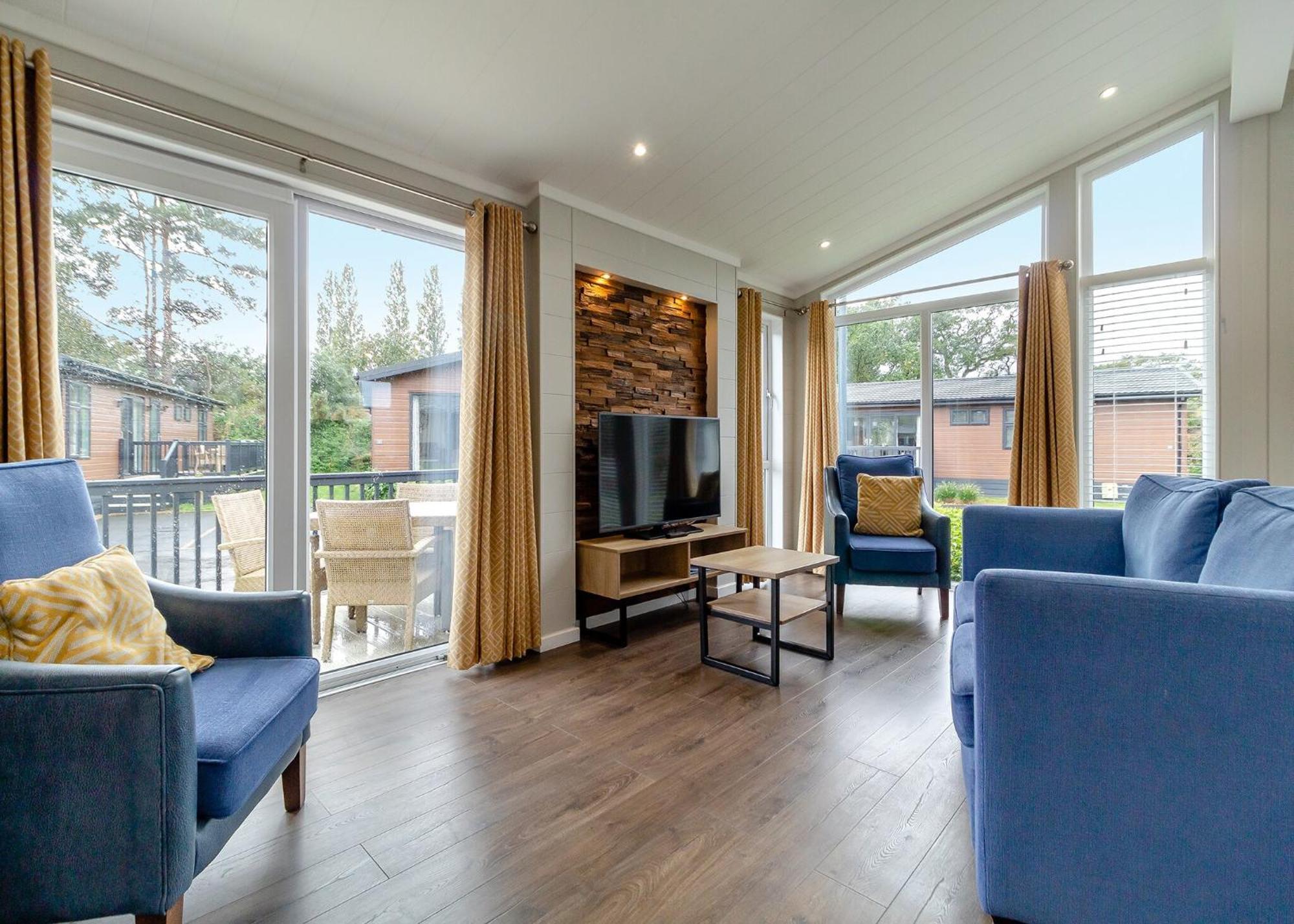 Norfolk Woods Resort And Spa Narborough  Номер фото