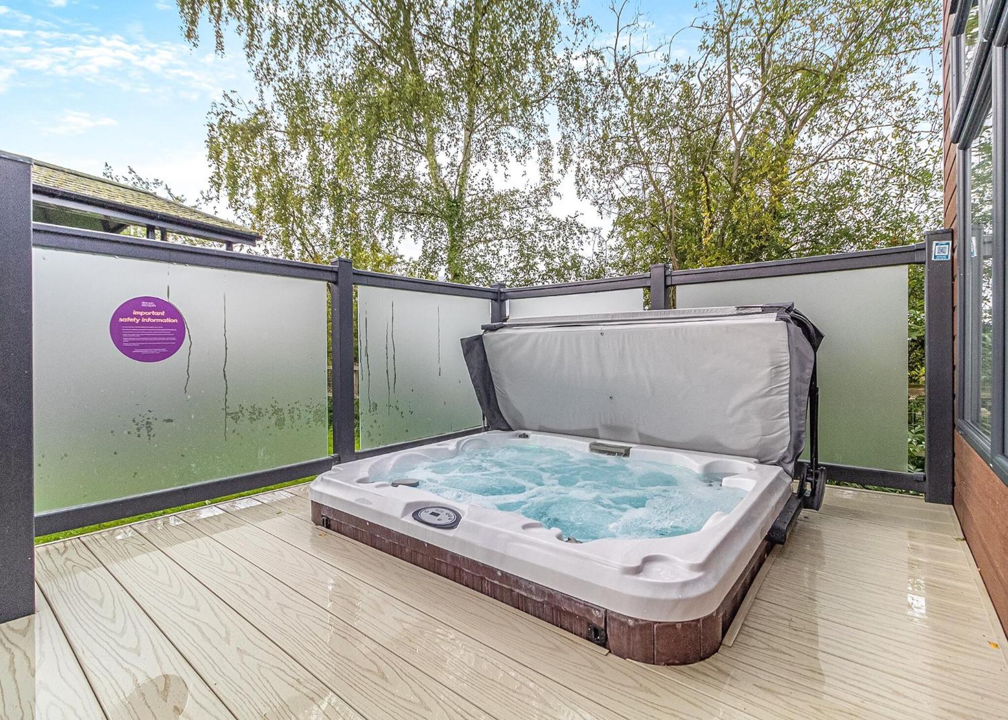 Norfolk Woods Resort And Spa Narborough  Екстер'єр фото